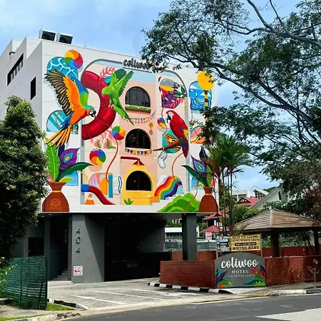 Coliwoo Hotel Pasir Panjang - Coliving
